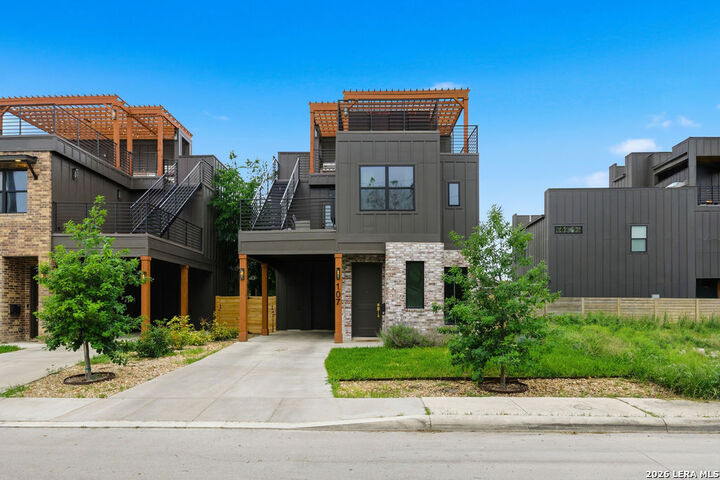 Property Photo:  107 Dowdy St  TX 78204 