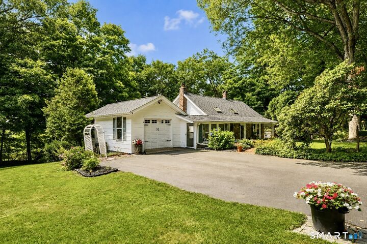 Property Photo:  6 Sunrise Ridge  CT 06481 