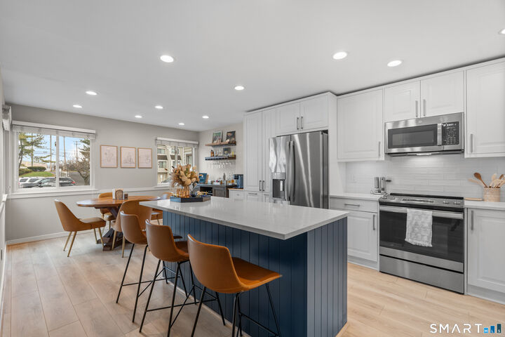 Property Photo: 1463 Black Rock Turnpike 17 CT 06825