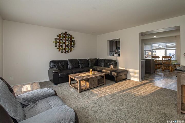 Property Photo: 483 Coad Manor SK S7R 0A8