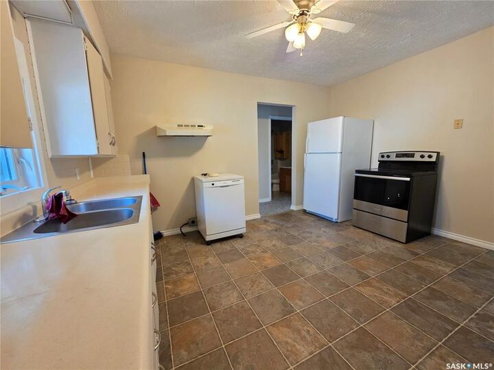 Property Photo: 1119 Chaplin Street E SK S9H 1J9