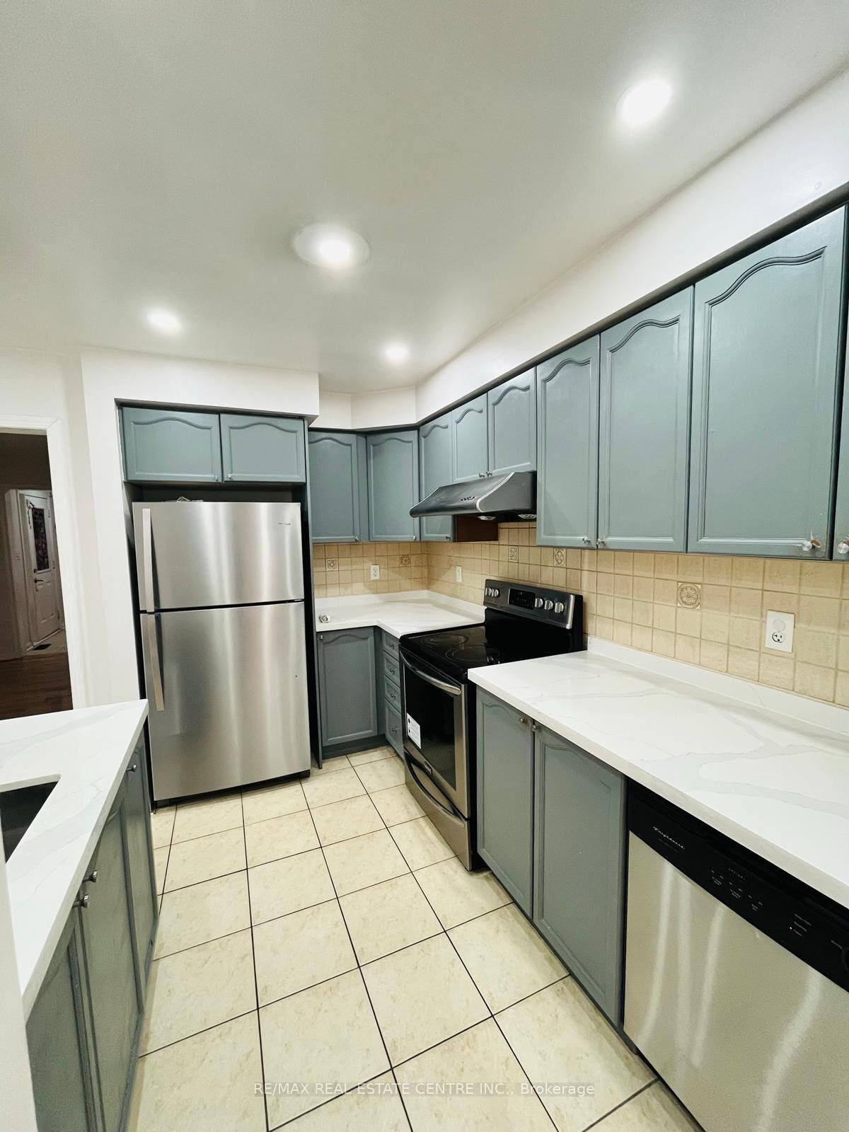 Property Photo: 48 Herdwick Street Upper Level ON L6S 6L7