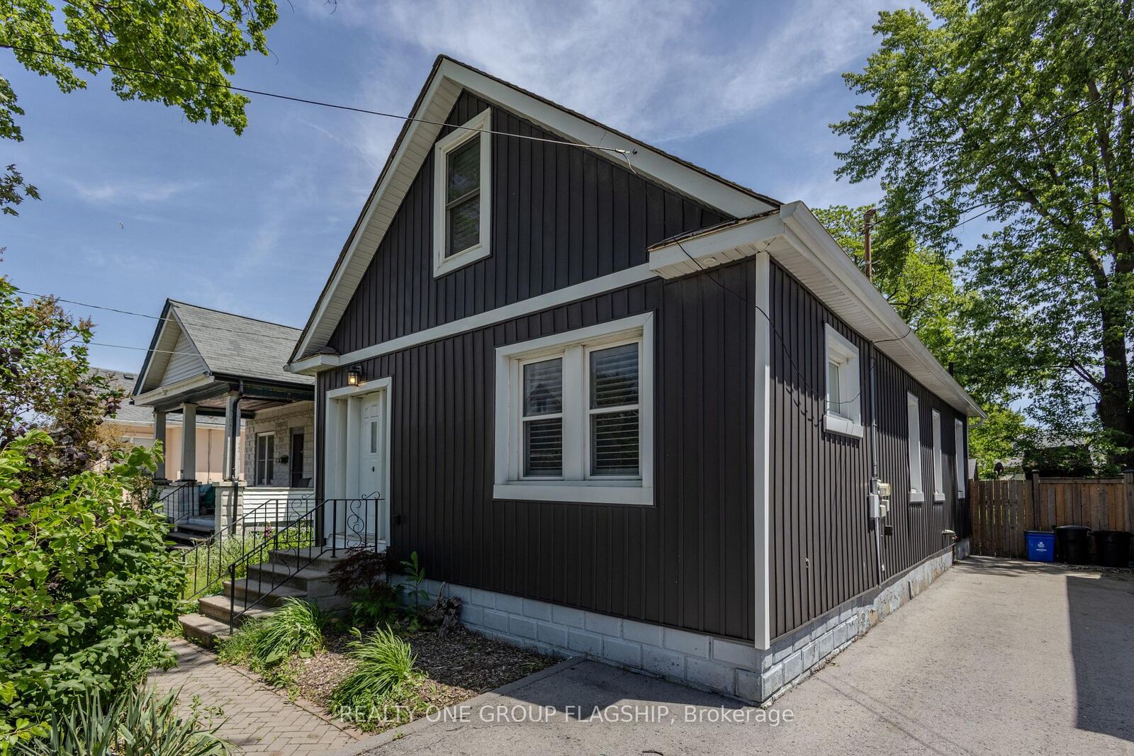 Property Photo:  4774 Third Avenue  ON L2E 4L6 