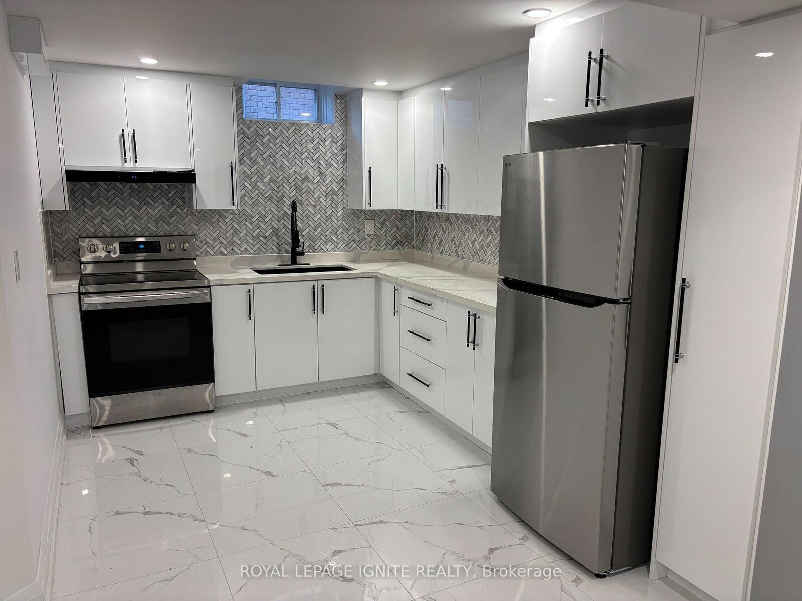 Property Photo: 308 Callaghan Crescent ON L6H 5H6