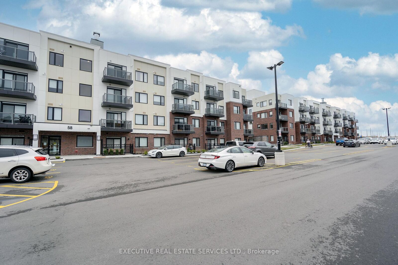 Property Photo: 58 Sky Harbour Drive 402 ON L6Y 6J1