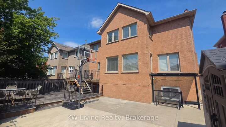 Property Photo:  7570 Kipling Avenue  ON L4L 1Y4 