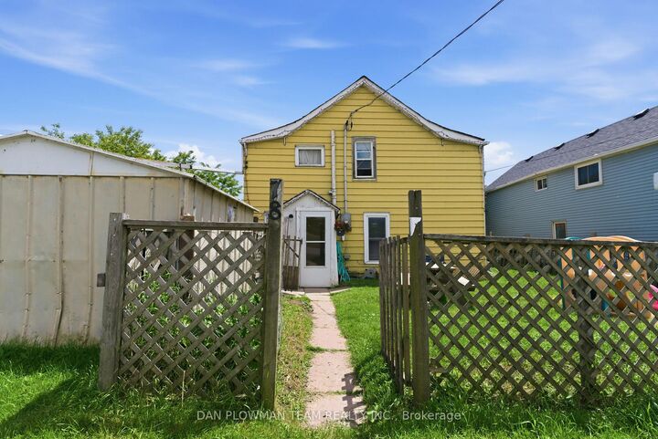 Property Photo: 78 East Beach Road ON L1C 6A5