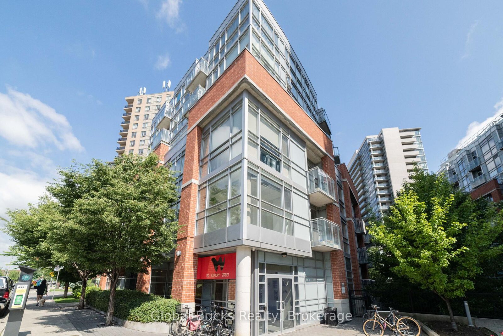 Property Photo:  170 Sudbury Street 815  ON M6J 0A1 
