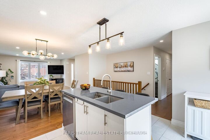 Property Photo:  17 Hunter Avenue  ON L0K 2A0 