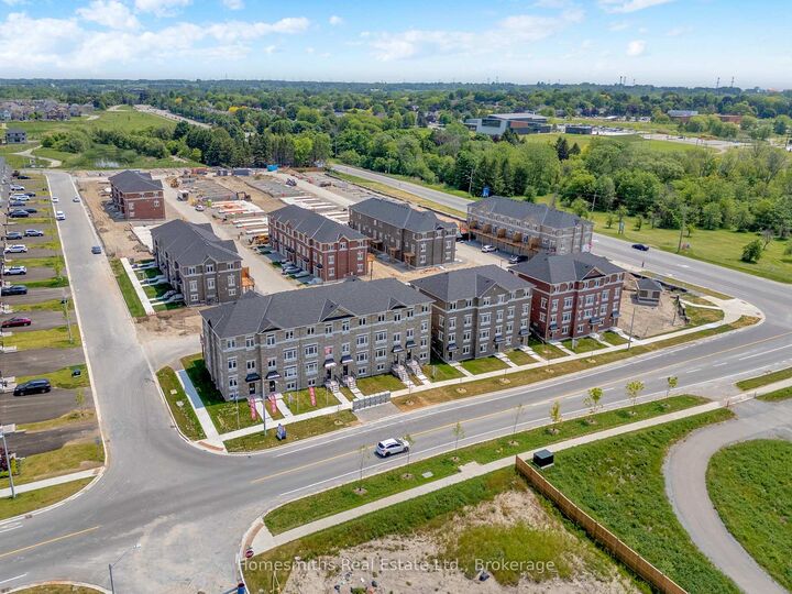 Property Photo:  6 Nady Lane  ON L1B 0X1 