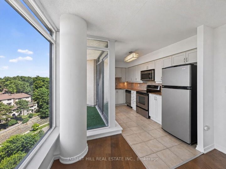 Property Photo: 18 Valley Woods Road Ph310 ON M3A 0A1