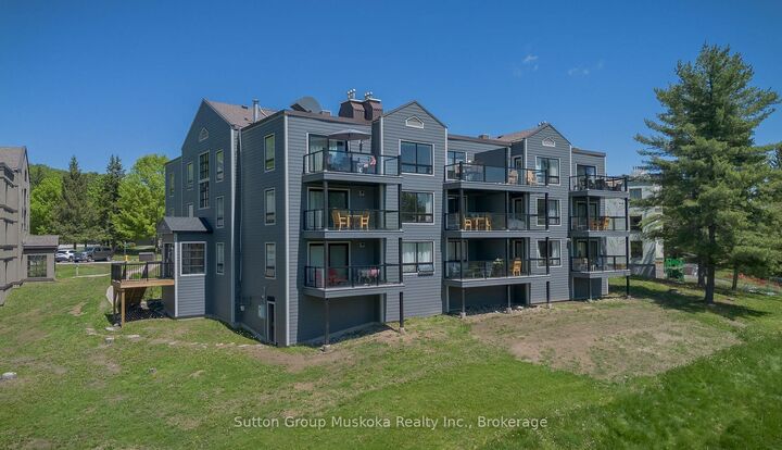 Property Photo: 54-305 Deerhurst, Summit Lodge Drive 54 ON P1H 2E8