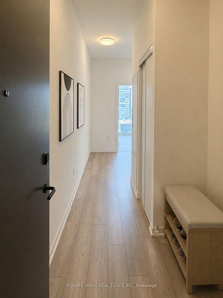 Property Photo:  1285 Dupont Street 704  ON M6H 0E3 