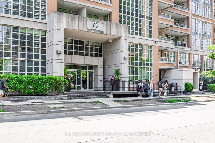 75 East Liberty Street 1004 — photo 1