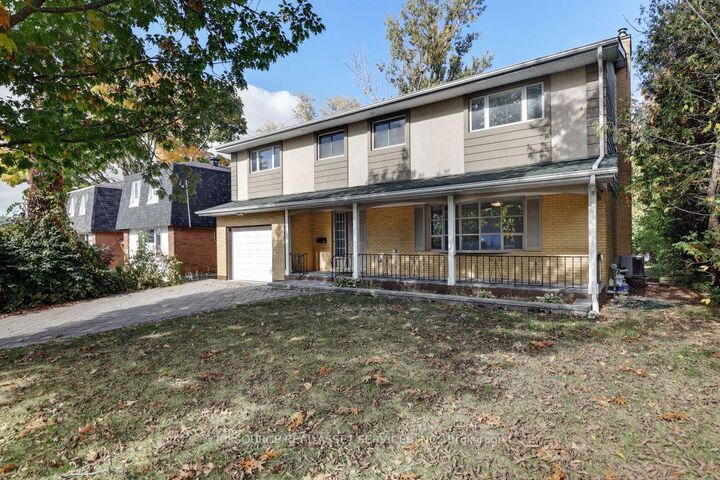 Property Photo:  1371 Kilborn Avenue  ON K1H 6L5 