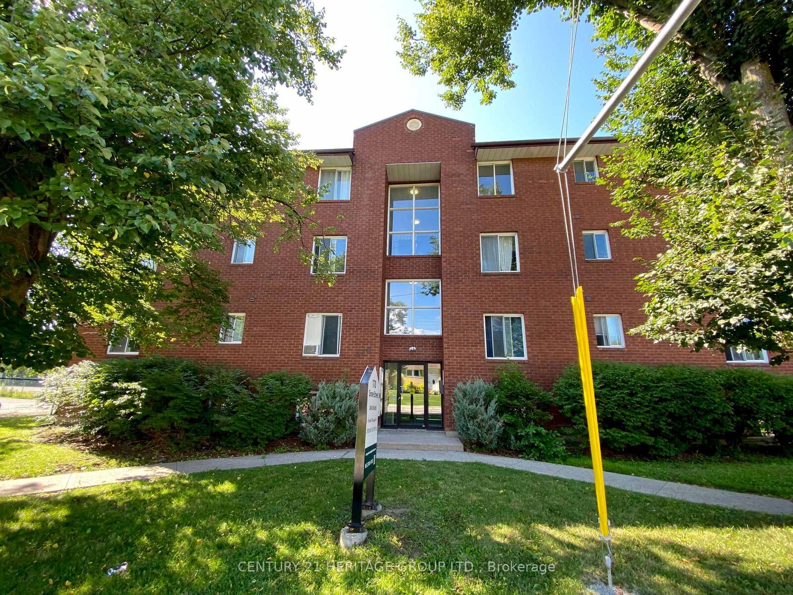 Property Photo: 170 Grove Street E 403 ON L4M 2P7