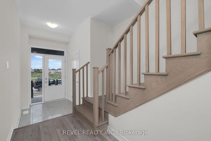 Property Photo: 4 Rochester Drive ON L9J 0J9