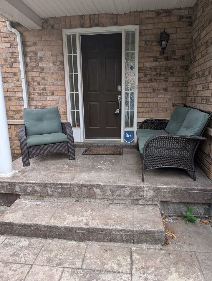 Property Photo: 24 Farthingale Crescent ON L7A 1R3