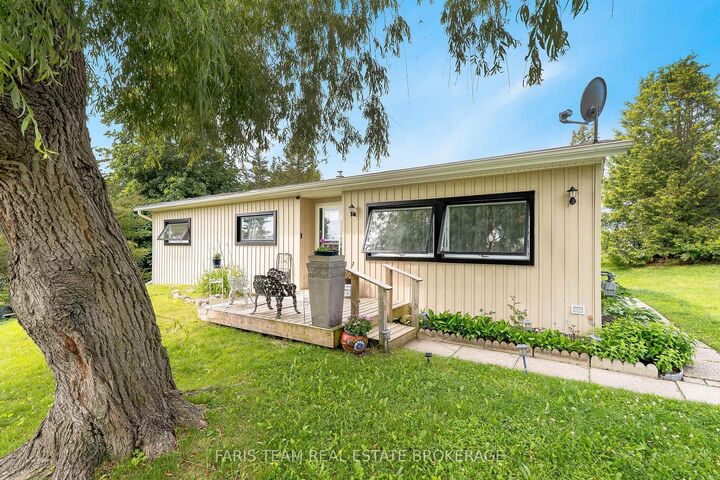 21 Hawthorne Drive — photo 1