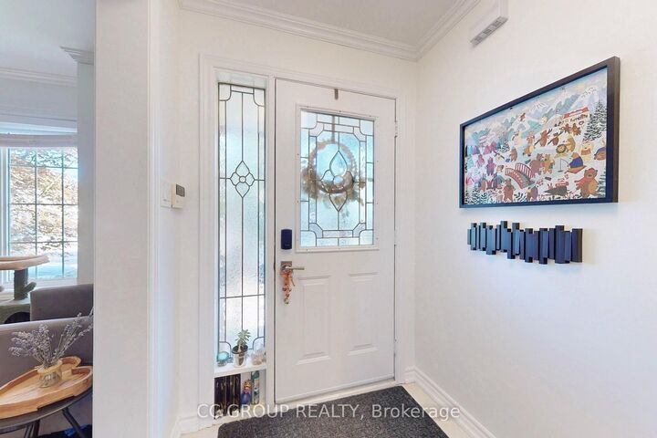 Property Photo: 34 Glendennan Avenue ON L6B 1C7