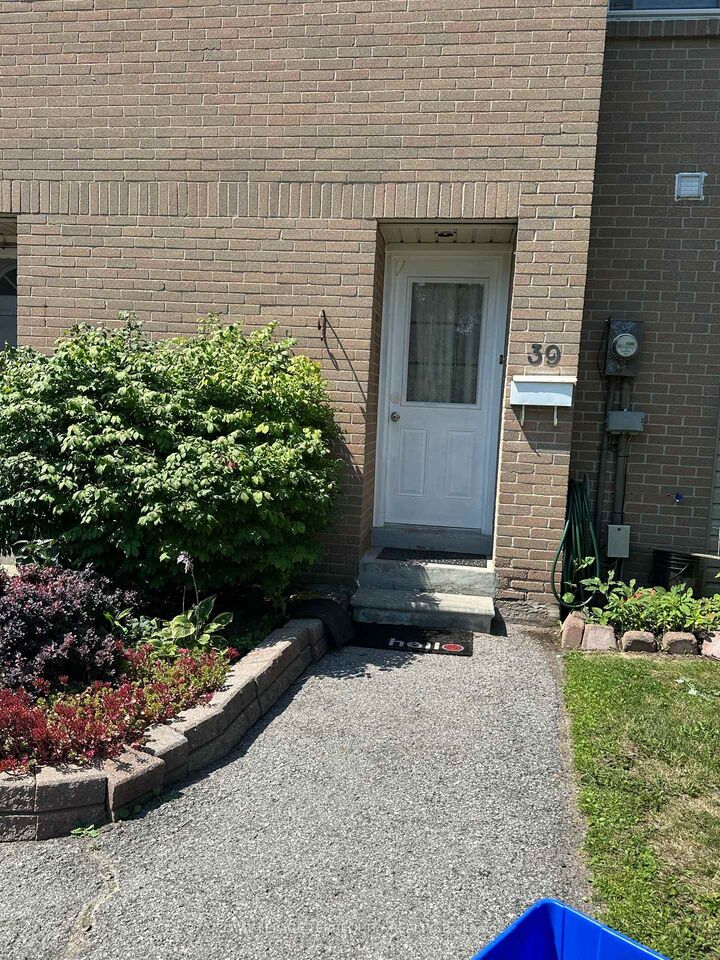 Property Photo: 1235 Radom Street 39 - Basement ON L1W 1J3
