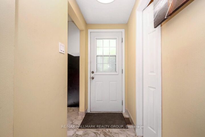Property Photo:  1005 Cloister Gardens 48  ON K1C 2A1 
