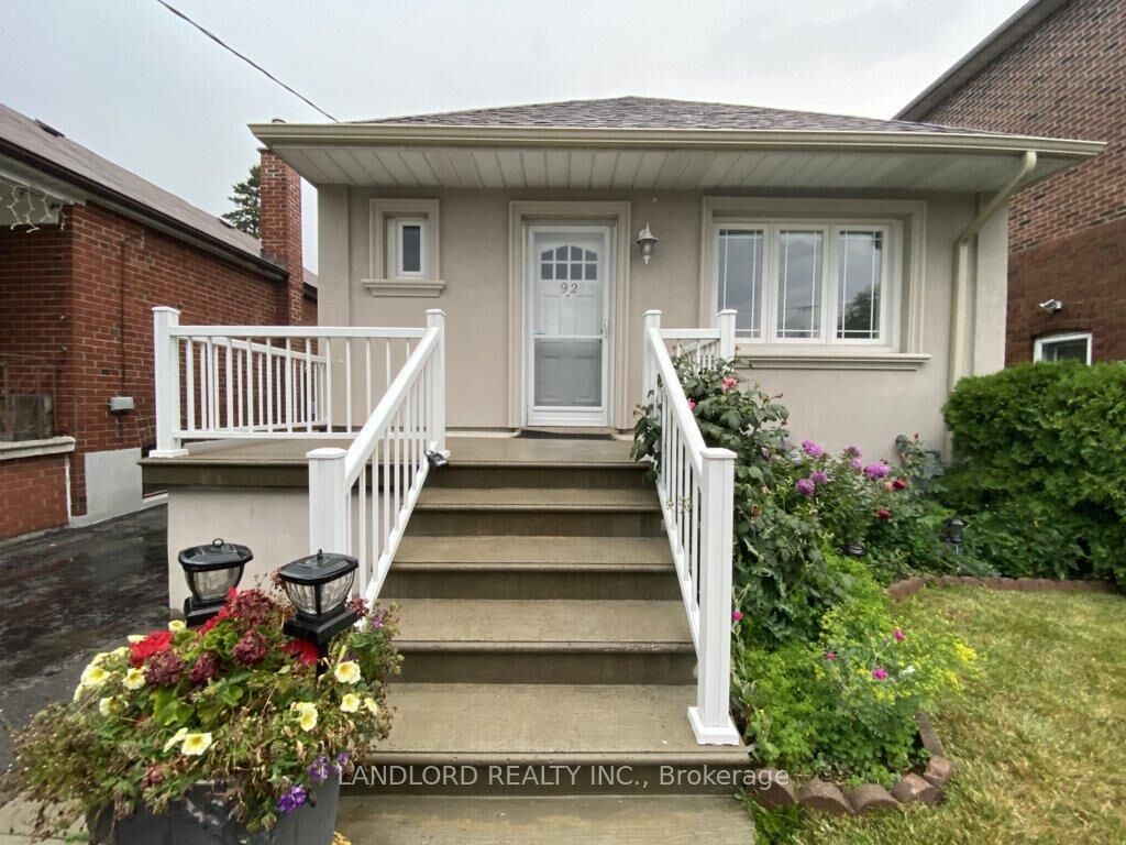 Property Photo:  92 Holwood Avenue Main  ON M6M 1P6 