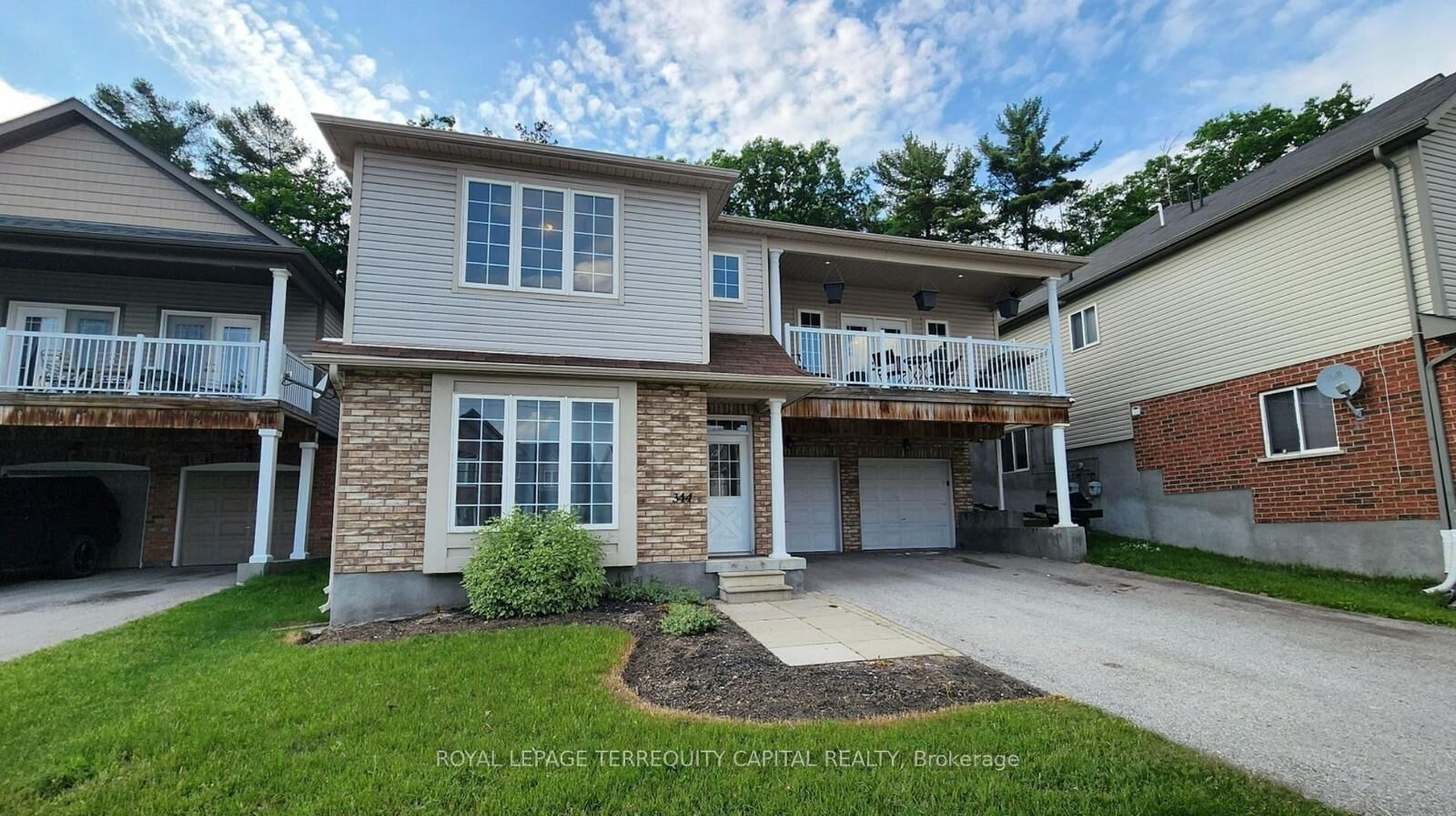 Property Photo:  344 Edgehill Drive Upper  ON L4N 9X4 