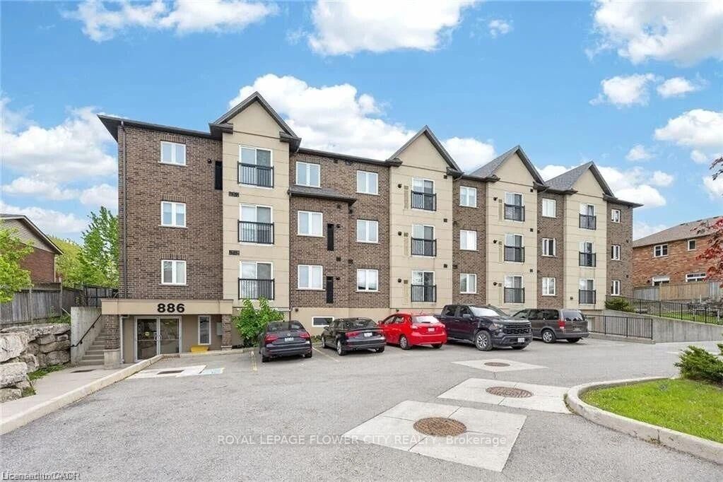 Property Photo: 886 Golf Links Road 204 ON L9K 1J8