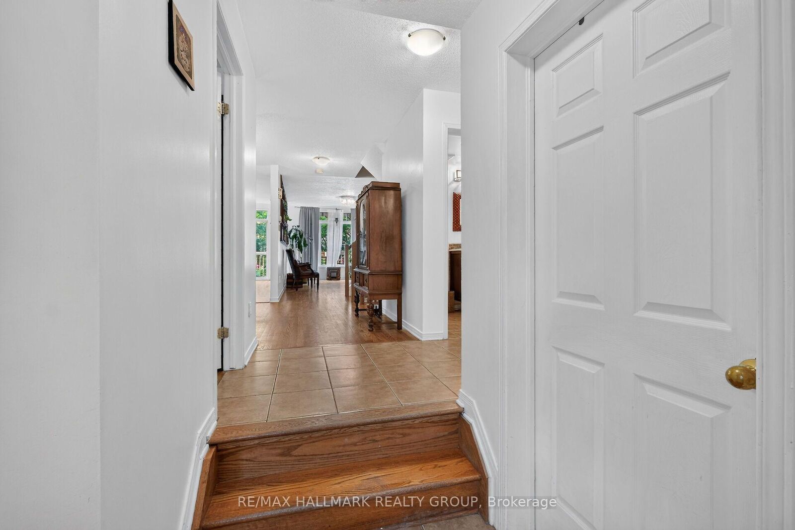 Property Photo:  174 Carwood Circle W  ON K1K 4V6 
