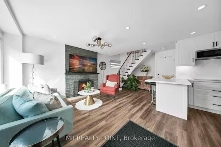 Property Photo:  49 Manderley Drive Main  ON M1N 3E8 