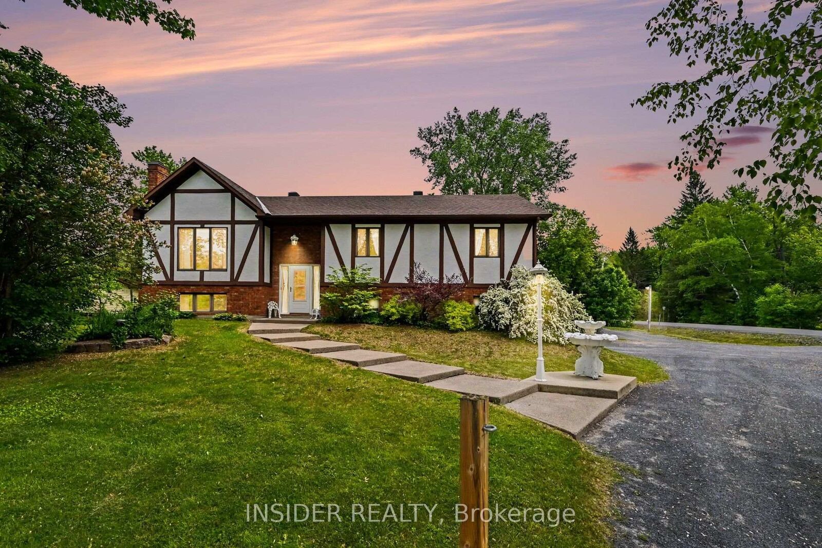 Property Photo: 1887 Canaan Road ON K4K 1K9