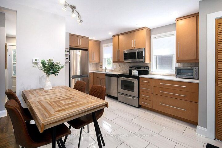 Property Photo: 495 Maple Street ON L9Y 2S6