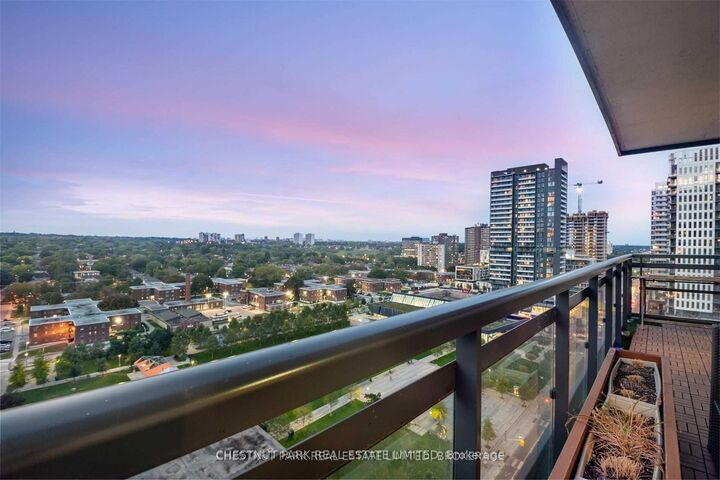 Photo de la propriété: 225 Sackville Street 1009 ON M5A 0B9
