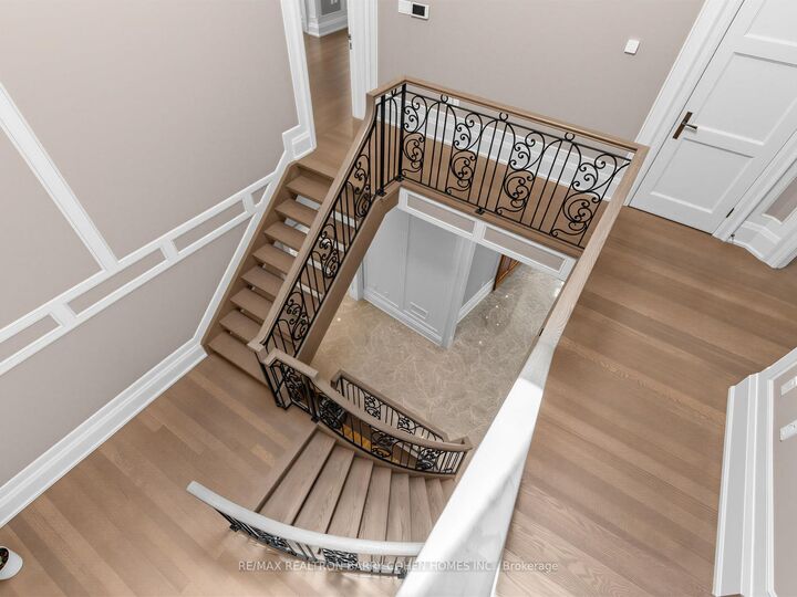 Property Photo: 37 Chatfield Drive ON M3B 1K6