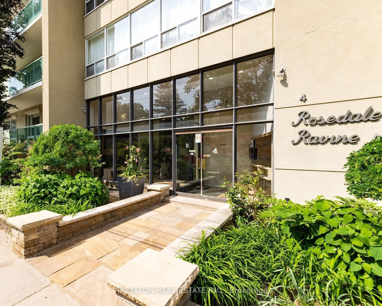 Property Photo: 4 Sherbourne Street N 101 ON M4W 2T1