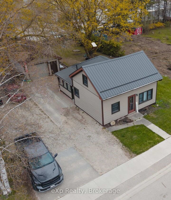Property Photo: 361 William Street ON N0G 2L3