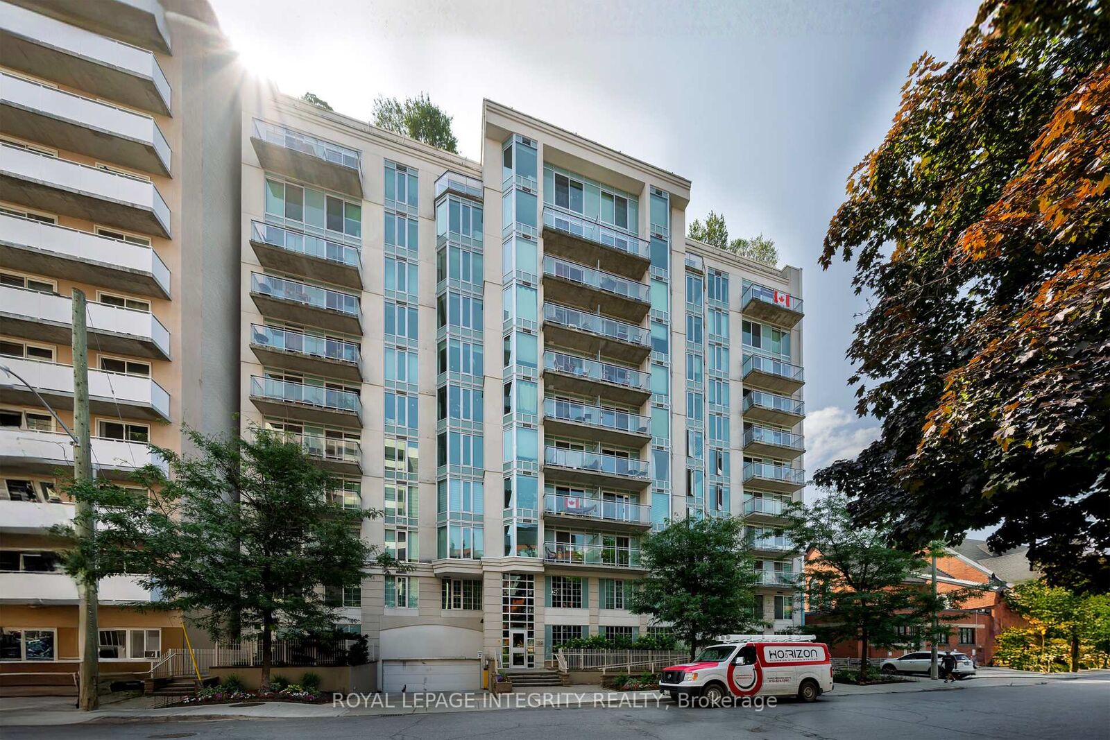 Property Photo:  138 Somerset Street 203  ON K2P 0A3 