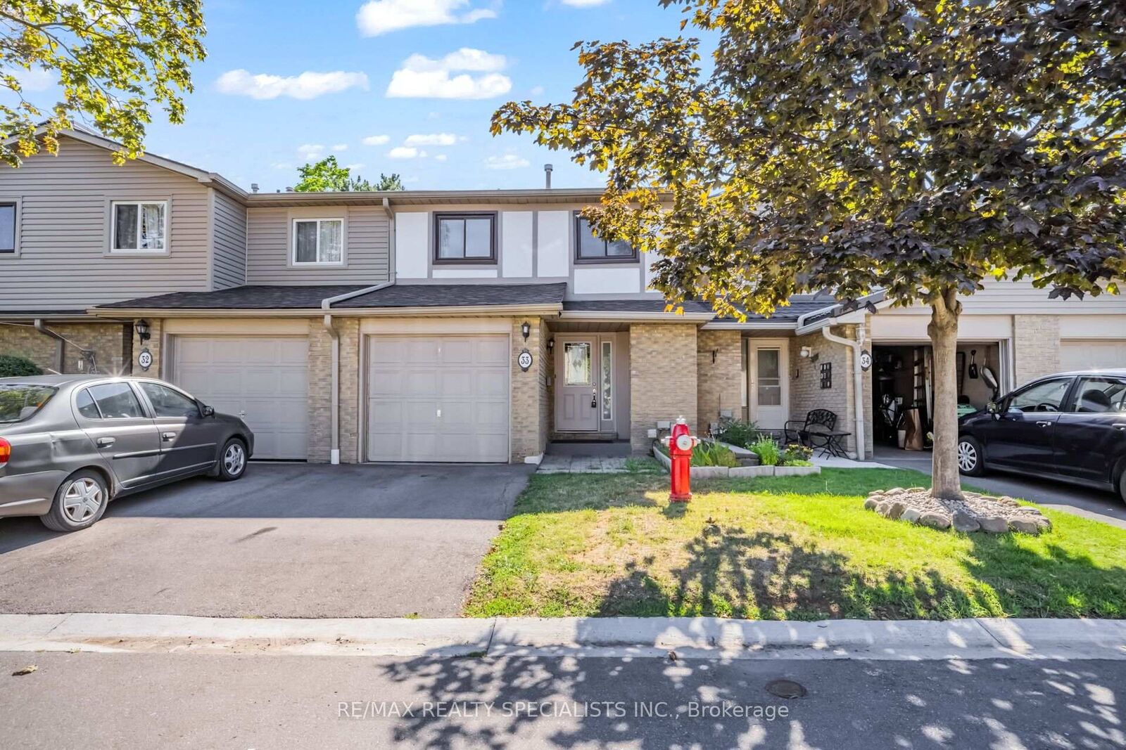 Property Photo:  33 Greenwich Circle  ON L6S 2E6 