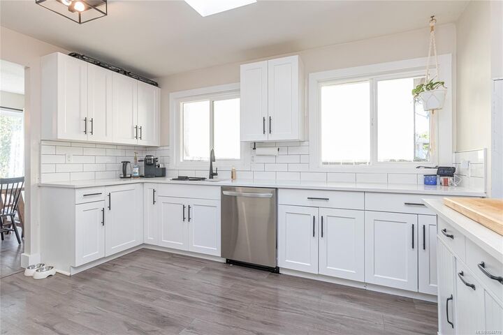 716 O'Brien Pl — photo 1