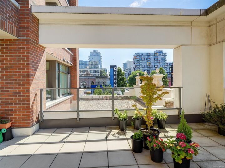Property Photo: 728 Yates St #307 BC V8W 0C8