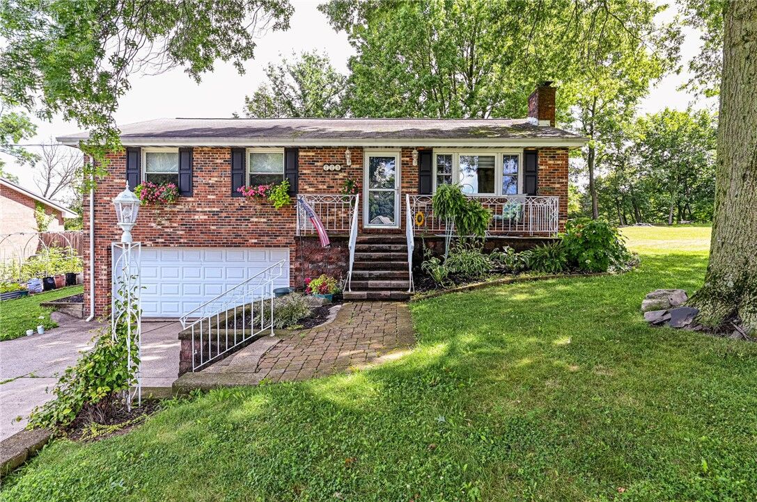 Property Photo: 721 Hill Street PA 15601