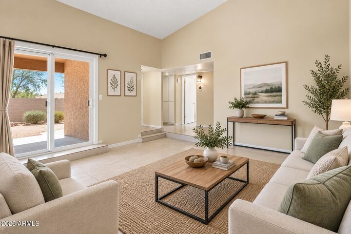 Property Photo:  905 S Hacienda Drive  AZ 85281 