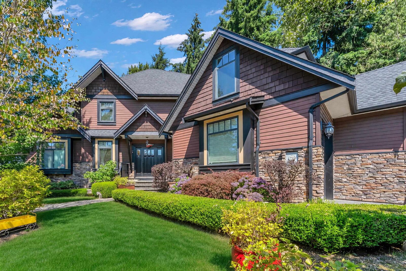 Property Photo: 15305 29A Avenue BC V4P 1G7
