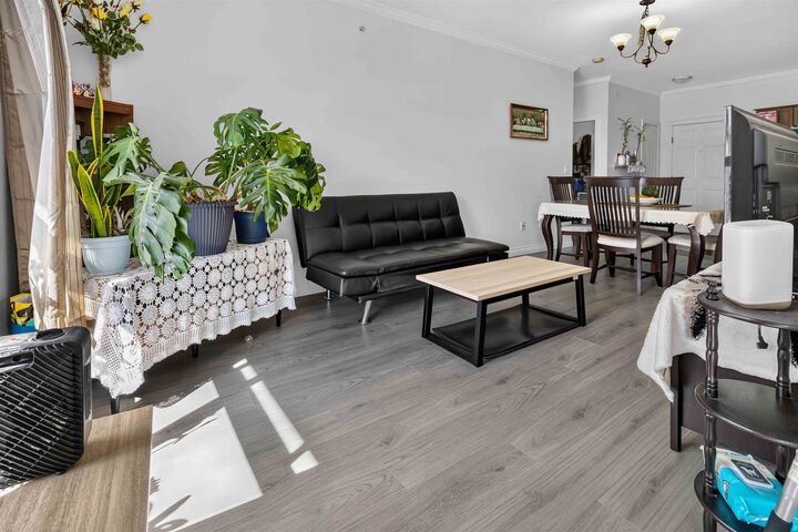 Property Photo: 46053 Chilliwack Central Road 304 BC V2P 1J5