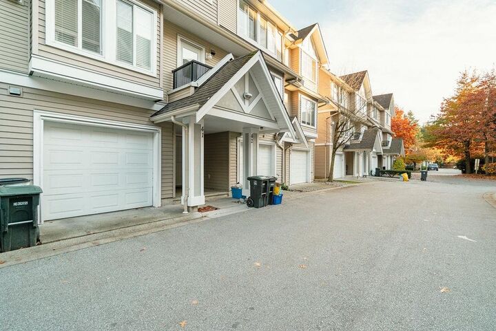Property Photo:  19141 124 Avenue 41  BC V3Y 2P6 