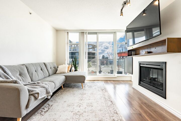Property Photo: 2289 Yukon Crescent 2703 BC V5C 0B2