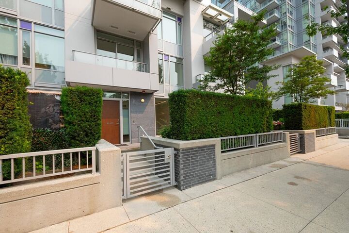 6556 Nelson Avenue — photo 1