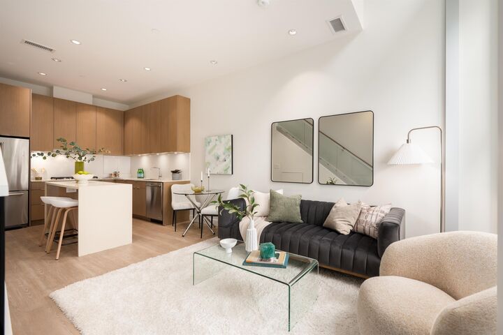 149 E 1st Avenue — photo 1
