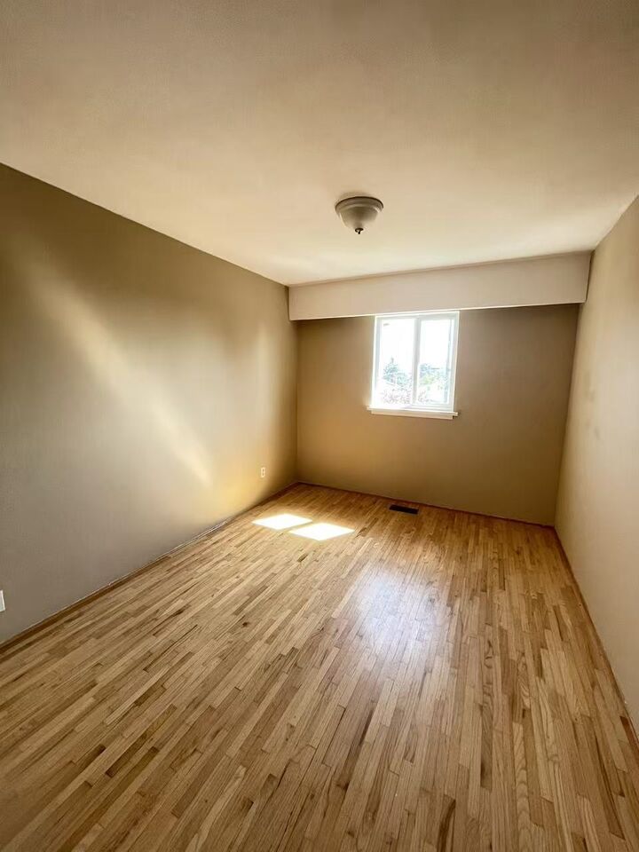 Property Photo:  100 Sea Avenue  BC V5B 3W6 